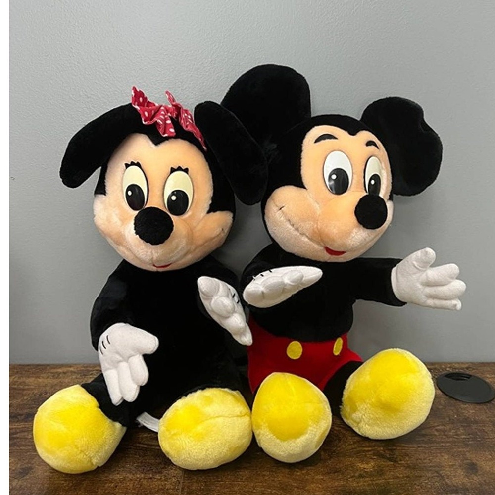 Disney Mickey and Minnie Mouse Plush Set Disneyland World Stuffed Animal Toys